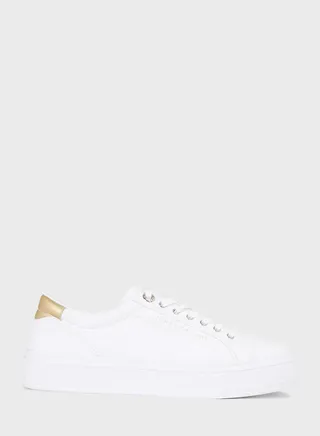Essential Vulc Canvas Low Top Sneakers
