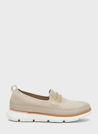 Casual Low Top Sneakers