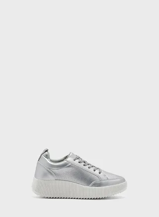 Textured Metallic Flatform Sneaker