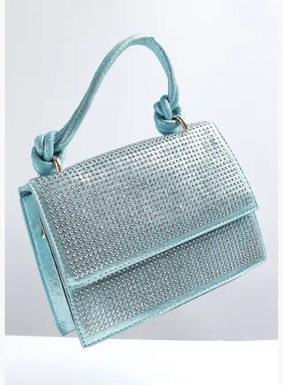 Solid Magnet Lock Regular Faux Leather Hand Bag with Detachable Strap For Women