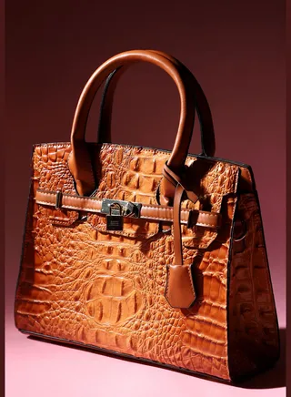 Textured Zip Lock Regular Faux Leather Hand Bag For Women