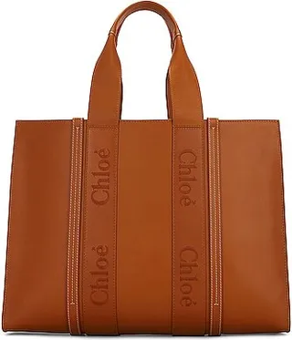 Chloe Large Woody Leather Tote in Tan