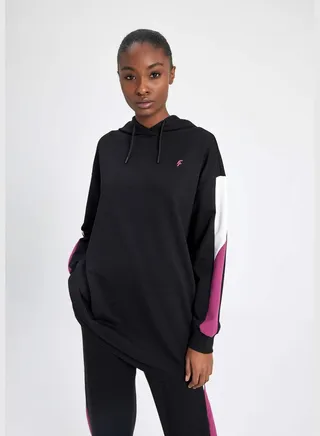 Woman Hooded Sweatshirt
