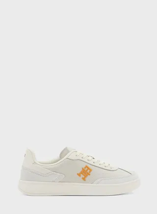 Heritage Court Low Top Sneakers