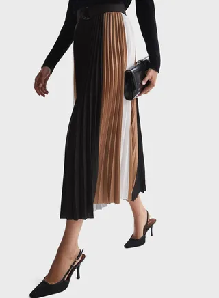 Color Block Pleated Dress