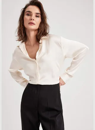 Woman Woven Long Sleeve Shirt
