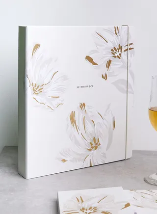 Bridal Planner, Growing Tulips