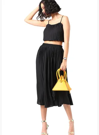 Solid Sling Bag with Tie up detail