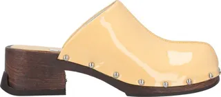 Mules & Clogs Sand