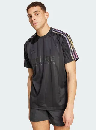 Tiro Q2 T-Shirt
