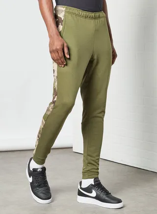Dri-FIT Tapered Camo Training Pants