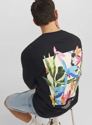 Relaxed Fit Back Graphic Crew Neck T-Shirt