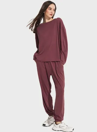 Crew Neck T-Shirt & Sweatpants Set