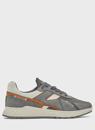 Casual Sneakers