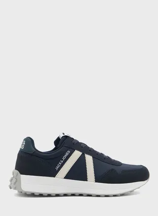 Casual Low Top Sneakers