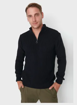 Essential Crew Neck Sweater