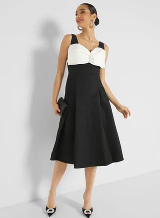 Strap Pleated Knitted Dress
