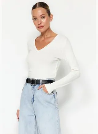 Premium Soft Fabric Ecru V-Neck Fitted/Slippery Knitted Blouse TWOAW24BZ00050