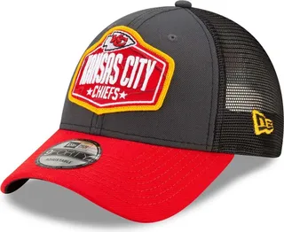 Men's Graphite and Red Kansas City Chiefs 2021 Nfl Draft Trucker 9FORTY Snapback Adjustable Hat