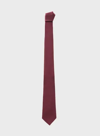 Essential Tie