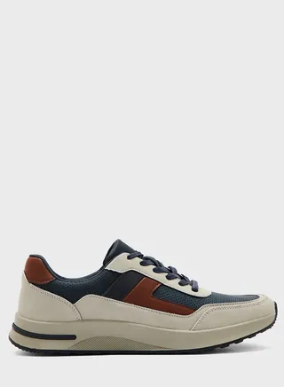 Casual Sneakers