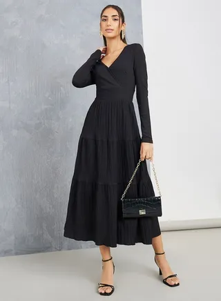 Textured Knit V Neck Tiered Midi Dress