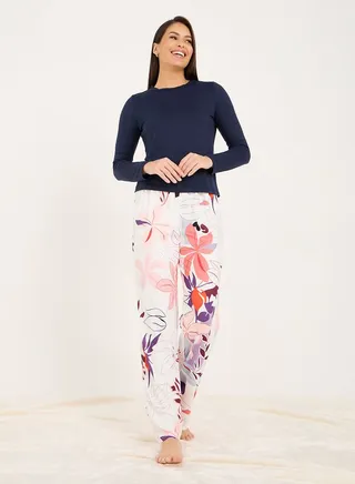 Solid T-Shirt & Floral Print Pyjama Set