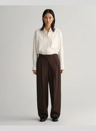 Relaxed Fit Tapered Leg Wool Pants