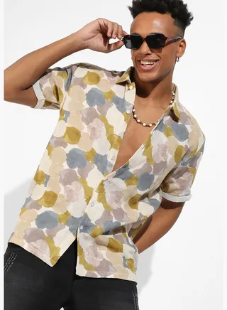 Printed Spread Collar Short Sleeve Shirt