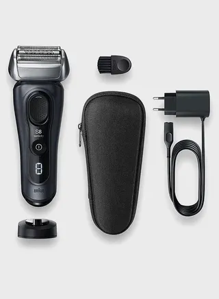 Series 8 Wet & Dry Shaver With Charging Stand
