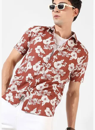Printed Spread Collar Short Sleeve Shirt