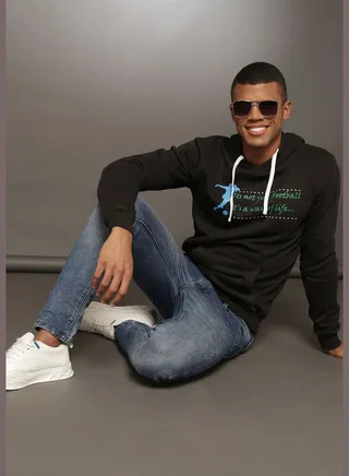 Front Pocket Printed Hoodie