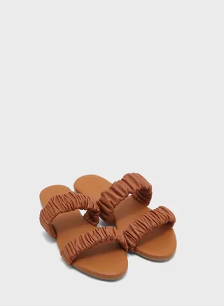 Vinus Flat Sandals