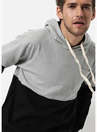 Men's  Colour-Blocked Regular Fit Sweatshirt With Hoodie For Winter Wear
