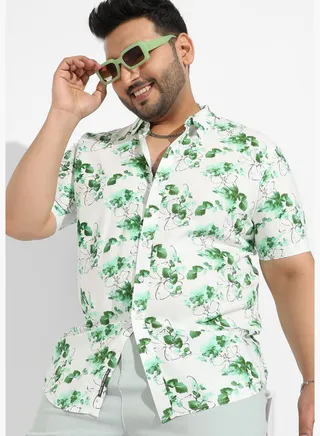 Printed Spread Collar Short Sleeve Shirt