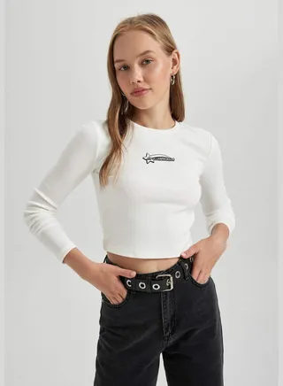Woman Knitted Long Sleeve T-Shirt