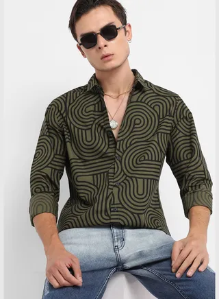Printed Spread Collar Long Sleeve Shirt