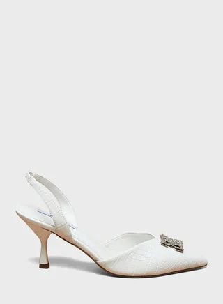 Logo Detailed Pointed Toe Mid Heel Pumps