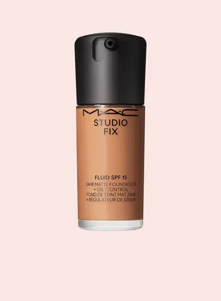 Studio Fix Fluid Foundation Spf 15 - Nw25