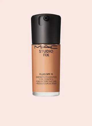 Studio Fix Fluid Foundation Spf 15 - Nc44