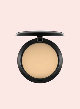 Studio Fix Powder Plus Foundation - NC40