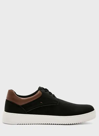 Casual Sneakers