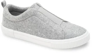 Vivian Sneaker