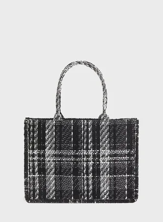 Textured-Weave Shopper