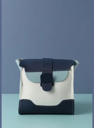 Textured Casual Hand Bag with Zip Lock For Women
