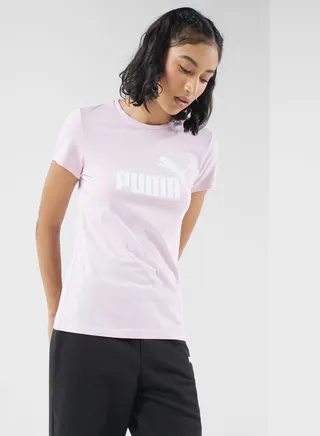 Essential Logo T-Shirt