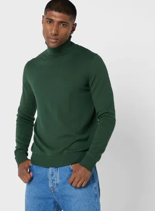 Turtle Neck Knitted Sweater