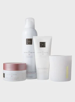 The Ritual of Sakura - Medium Gift Set 2022