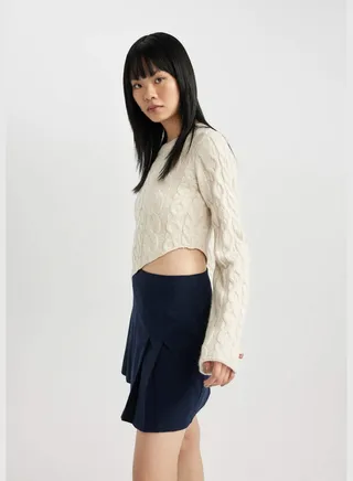 Woman Slim Fit Crew Neck Long Sleeve Tricot Pullover