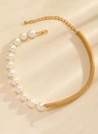Faux Pearl Snake Bone Chain Choker